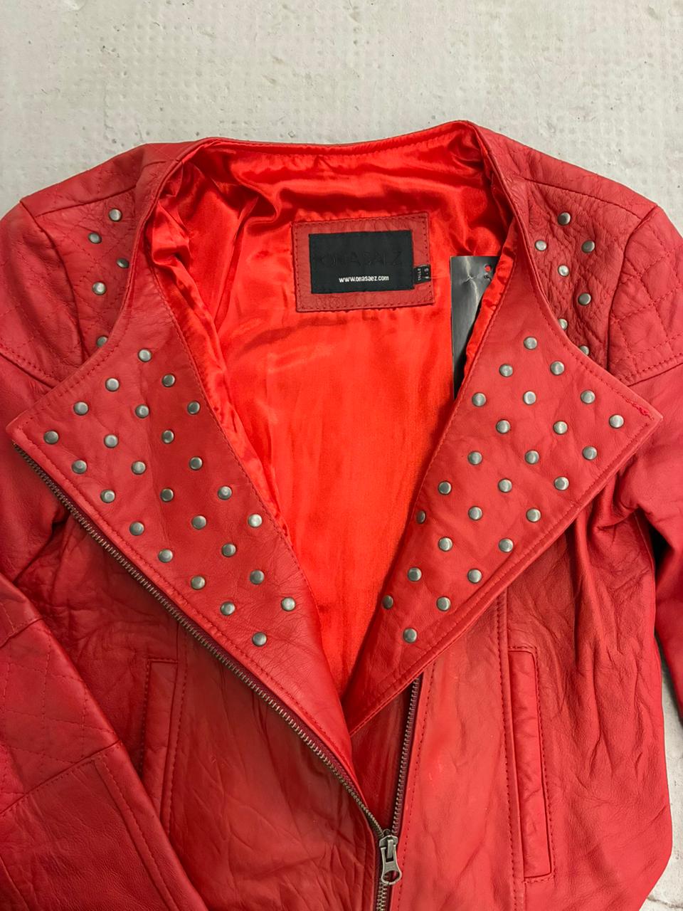 Campera cuero roja Ona Saez